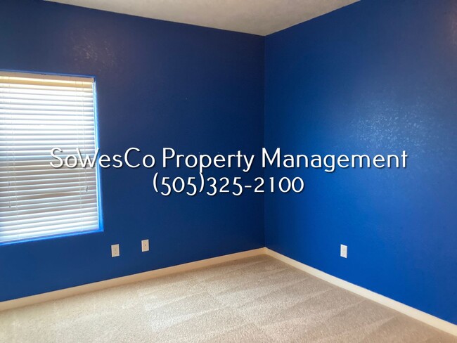 Building Photo - Beautiful Newer 3 Bedroom Home w/ Garage