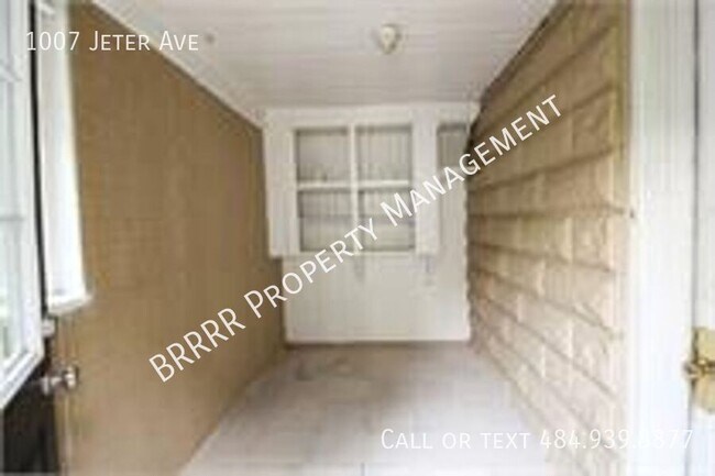 Building Photo - 1007 Jeter Ave