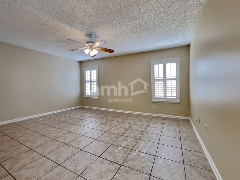 Building Photo - 2720 Cold Creek Blvd