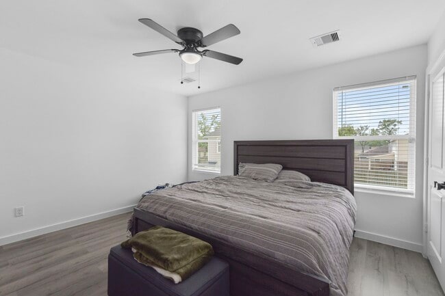 Building Photo - 5208 Laura Koppe Rd