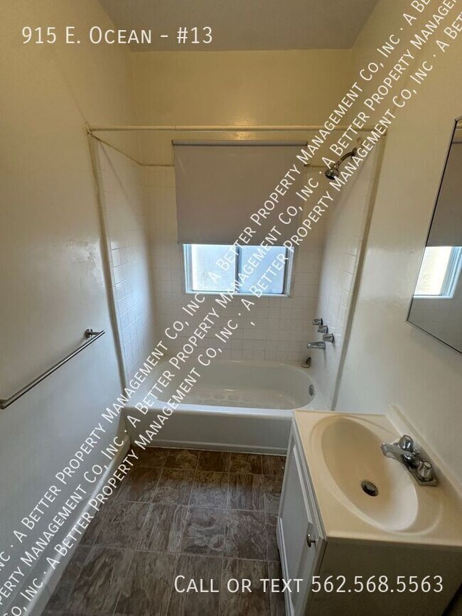 Building Photo - 915 E. Ocean-#13