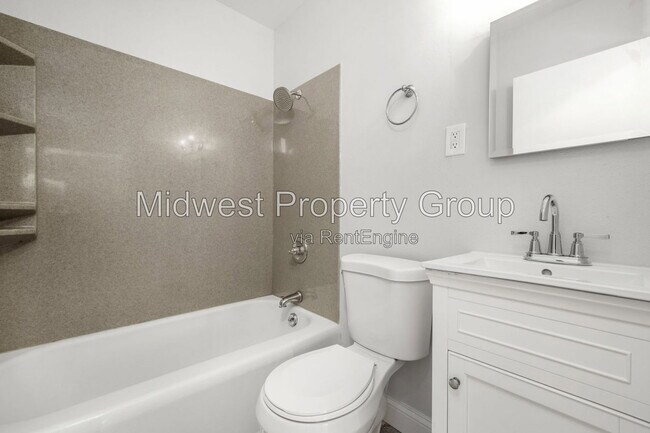 Building Photo - 1410 St Bernadette Ln