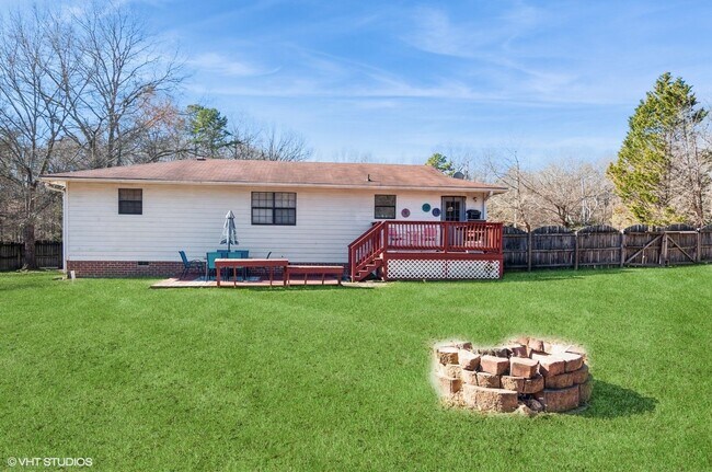 Building Photo - 9938 Sandra Ln
