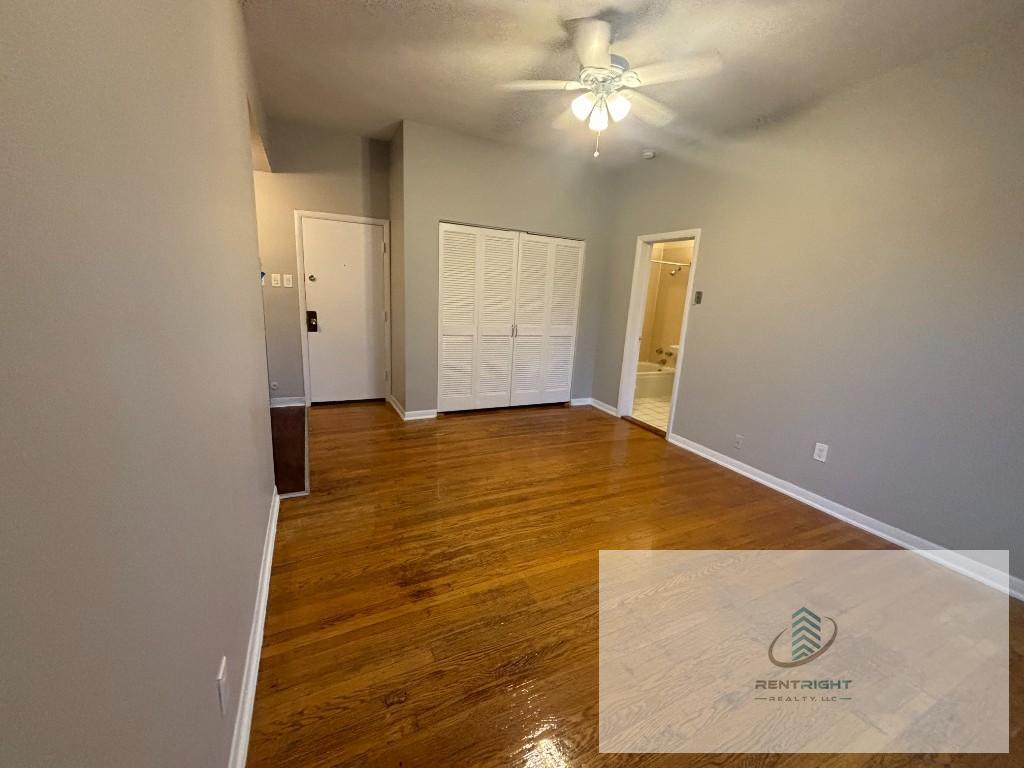 Building Photo - 755 W Buena Ave