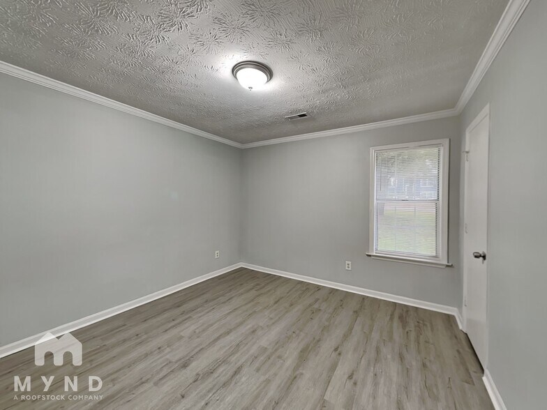 Building Photo - 85 Melton Way