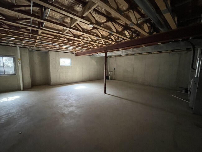 Building Photo - 3007 Tangley Oaks Trail