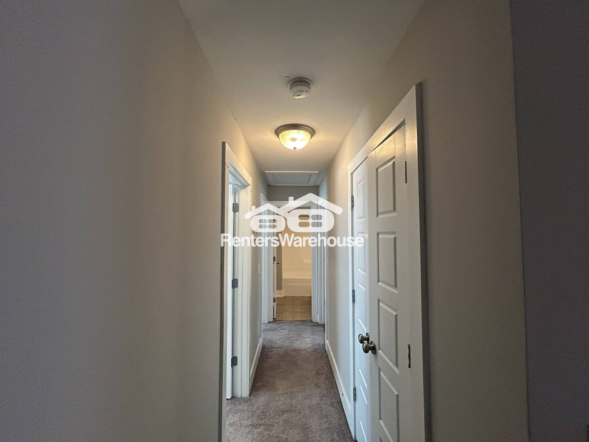Building Photo - 581 Polo Way