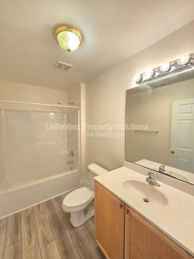 Building Photo - 2306 Wrightsville Ave