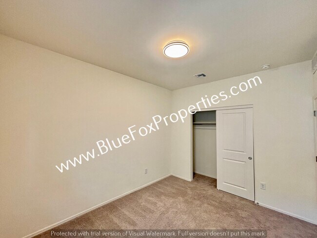 Building Photo - 7702 S Via Casa De Campo