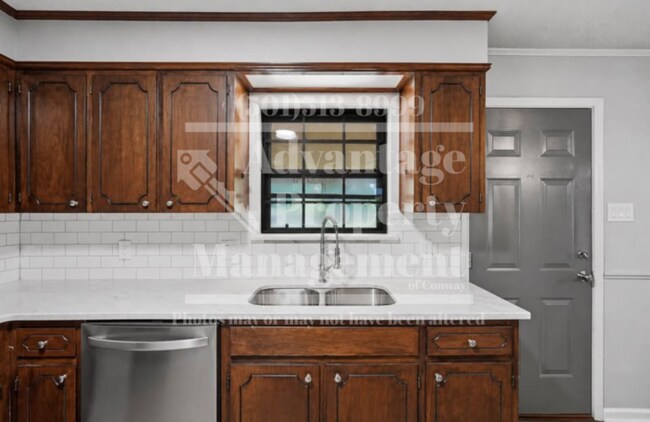 Building Photo - Charming & Spacious 3-Bedroom, 1.5-Bathroom Home in Conway, AR!