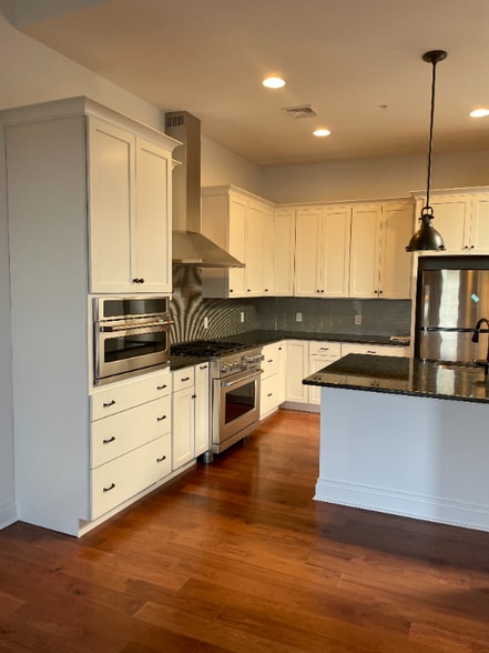 Building Photo - 41 W Lemon St