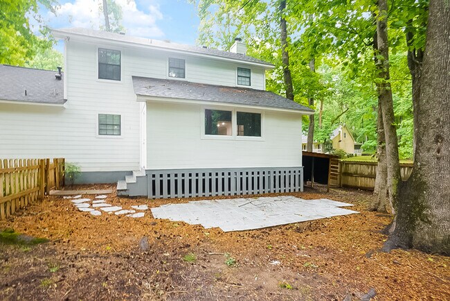 Building Photo - Charming 3-Bedroom Home in Martinez, GA