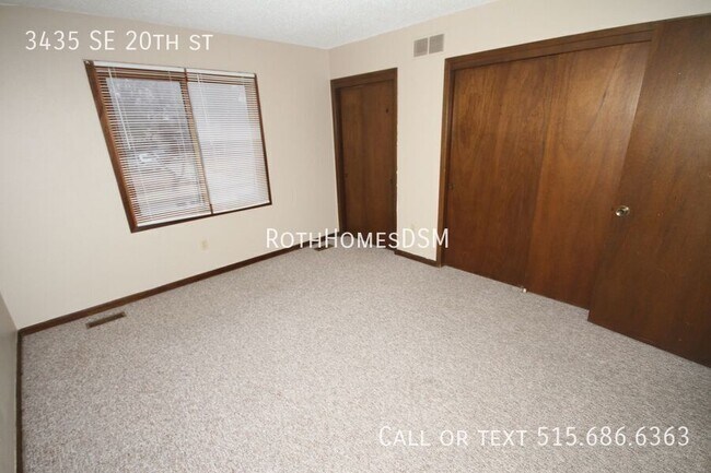 Building Photo - 3435 SE 20th St