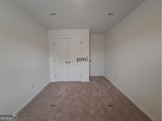 Building Photo - 285 Kenoot Dr