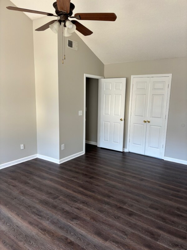 Building Photo - 169 Walkbridge Way