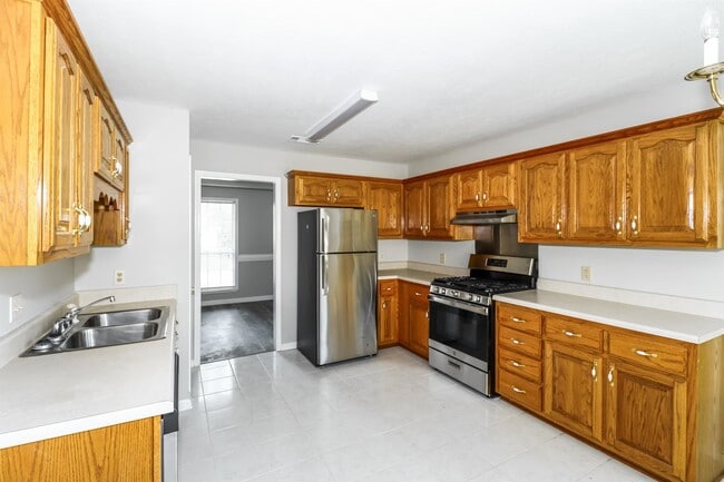 Building Photo - 498 W Tipton Lake Cir