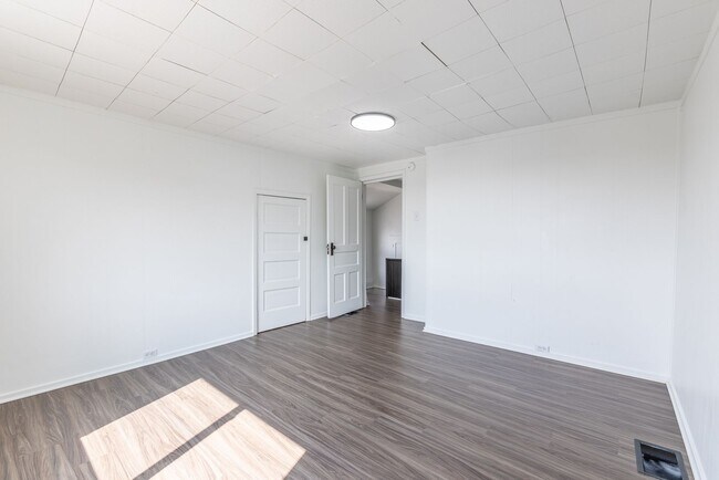 Building Photo - 123 Beltzhoover Ave