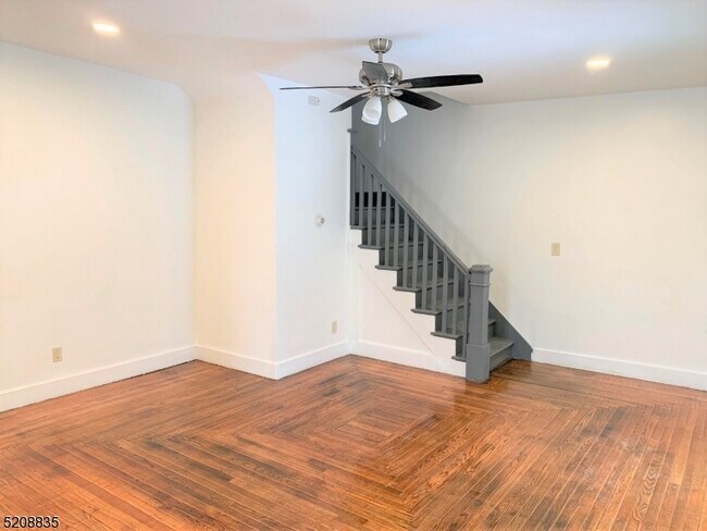 Building Photo - 6 Cork Hill Rd