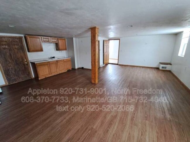 Building Photo - 310 Main St