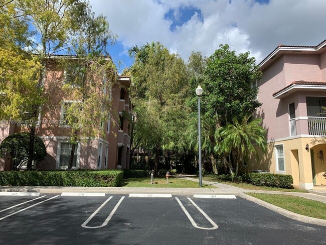 Building Photo - 6588 W Sample Rd