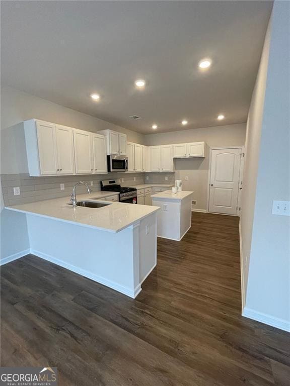 Building Photo - 25 Pineview Dr