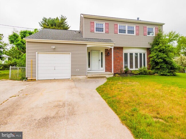 Building Photo - 300 MacClelland Ave