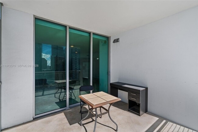 Building Photo - 350 S Miami Ave