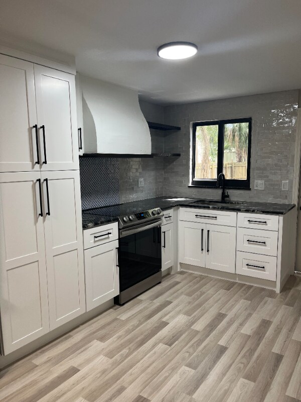 Building Photo - 734 47th St