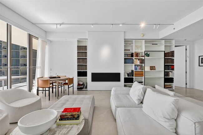 Building Photo - 9705 Collins Ave