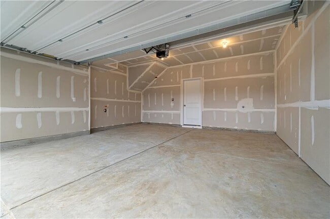 Building Photo - 135 Affinity Dr