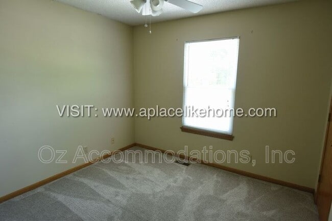Building Photo - 15306 Riley St
