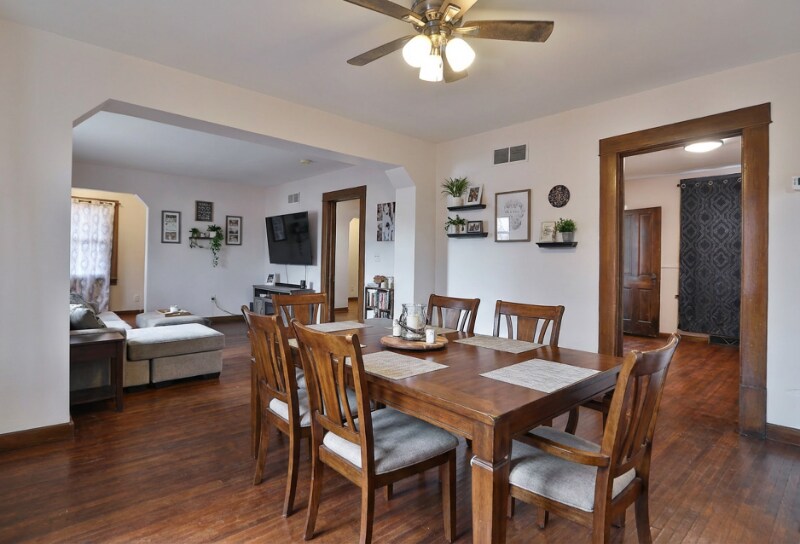 Building Photo - 213 Iowa St