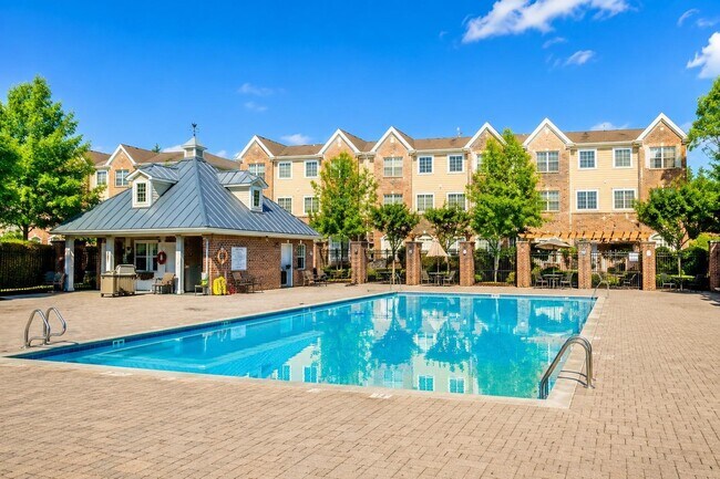 Building Photo - 239 Brower Ct