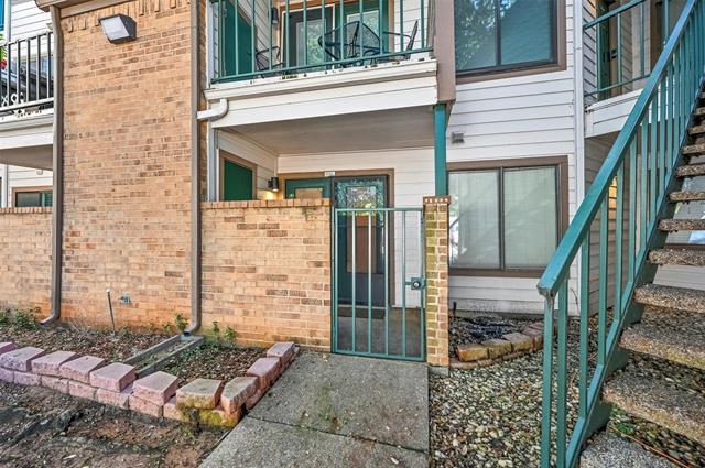 Building Photo - 2311 Basil Dr