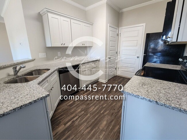 Building Photo - 103 Squarewood Ln NW