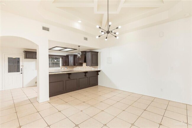 Building Photo - 22 Miranda Ln