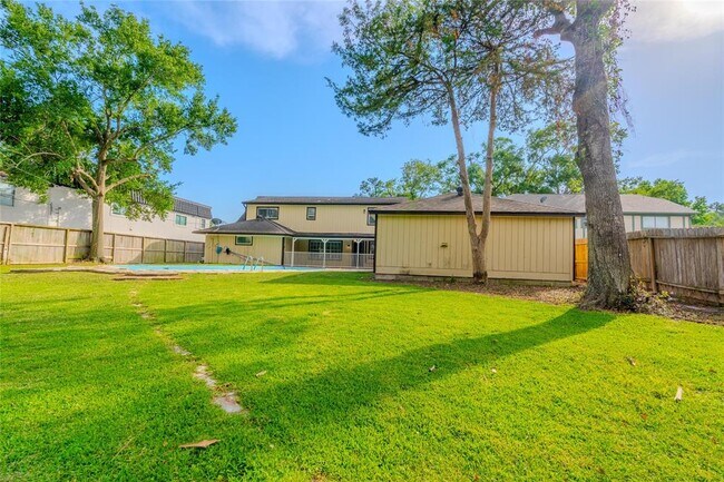 Building Photo - 19314 Enchanted Oaks Dr
