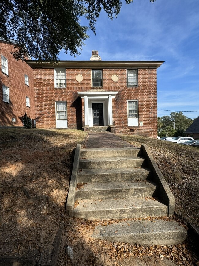 Building Photo - 616 Pickens St