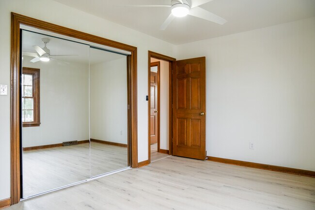 Building Photo - 7231 Stow Rd