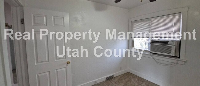 Building Photo - Great Provo Duplex