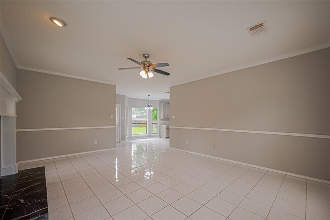 Building Photo - 215 Wood Cir Ln