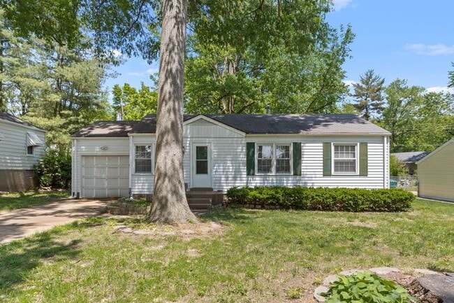 Building Photo - 1115 Bliss Dr