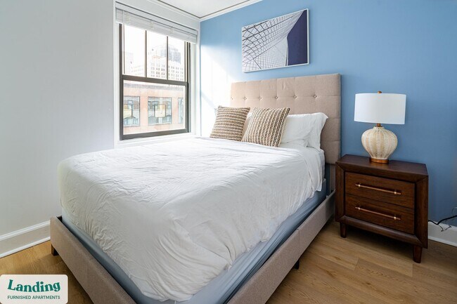 Building Photo - 933 McGee St