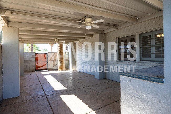 Building Photo - Amazing Home with a Pool and NO HOA