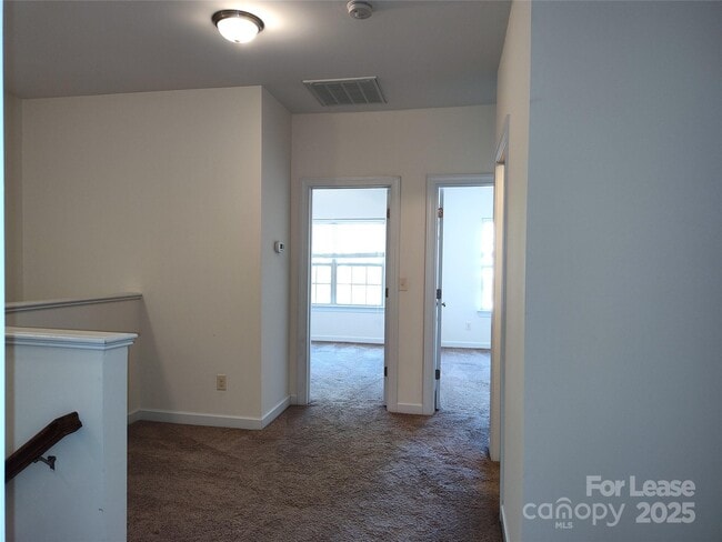 Building Photo - 14616 Juventus St