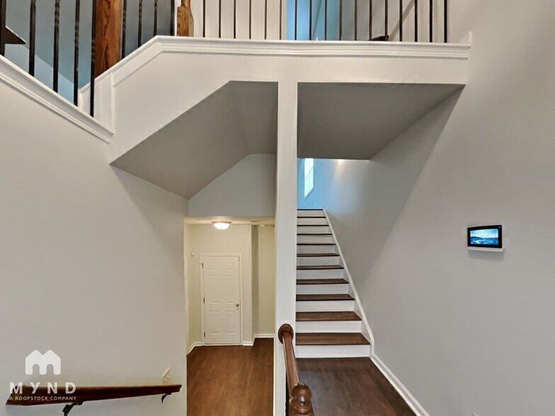 Building Photo - 397 Sand Bay Dr SW
