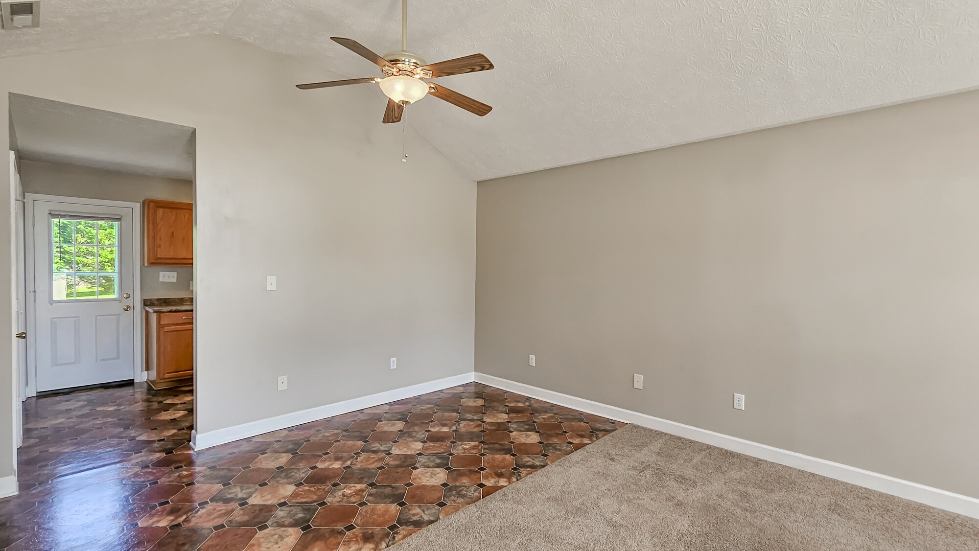 Building Photo - 14968 Cambridge Ln