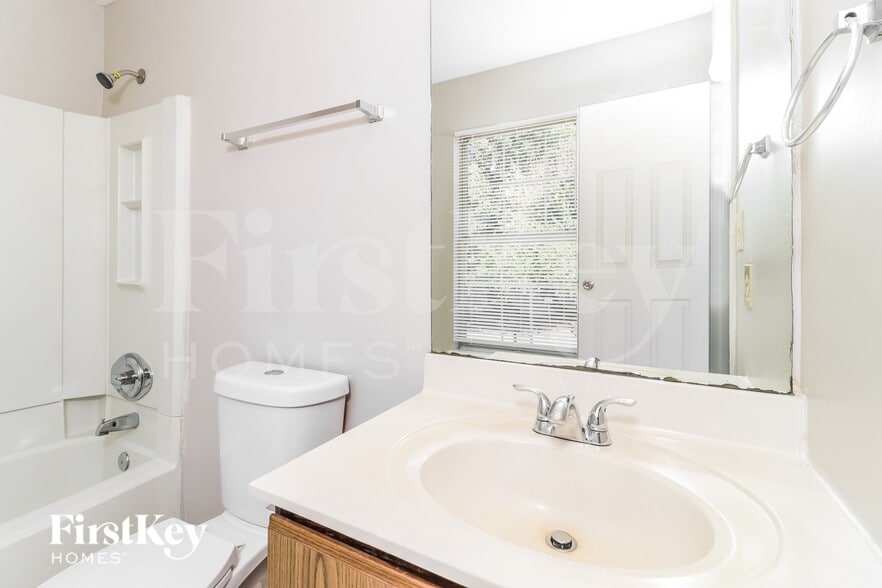 Building Photo - 5655 Stonington Trace Pkwy