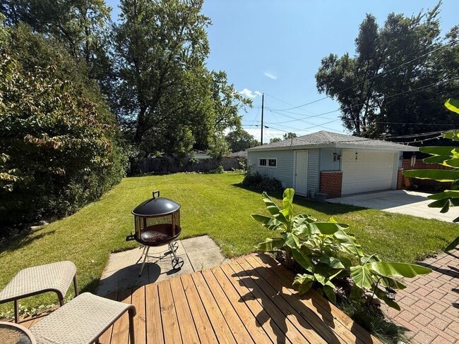 Building Photo - 23258 Cora Ave