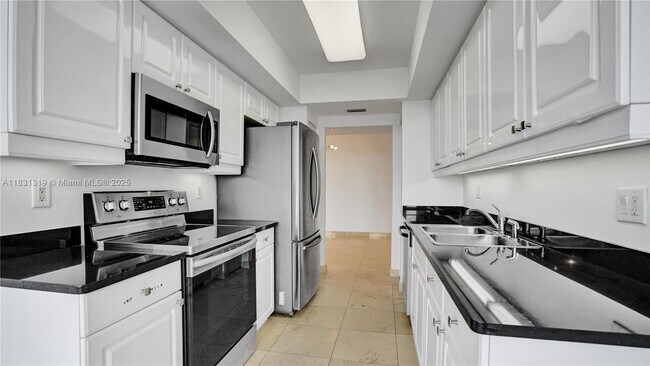 Building Photo - 21055 Yacht Club Dr